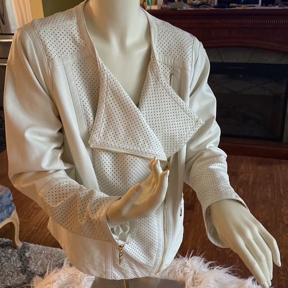 💞JENNIFER LOPEZ💞faux leather jacket - Picture 6 of 16